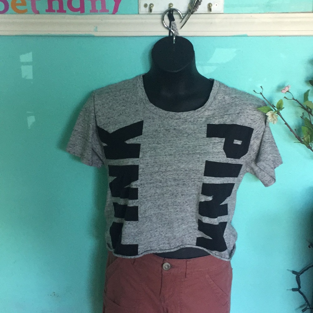 Pink cropped tee